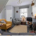Luxury Nestled In The Heart Of - Pet Friendly * פיקרינג