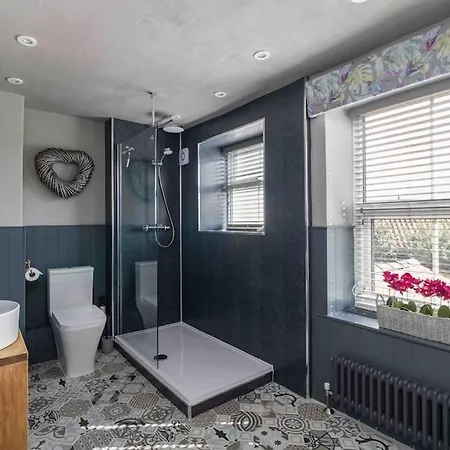 Luxury Nestled In The Heart Of - Pet Friendly Ferienhaus Pickering