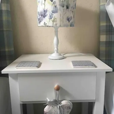 Luxury Nestled In The Heart Of - Pet Friendly Ferienhaus