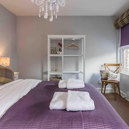 Luxury Nestled In The Heart Of - Pet Friendly