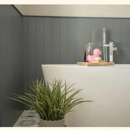 Luxury Nestled In The Heart Of - Pet Friendly * Pickering