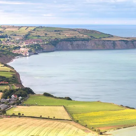 Ferienhaus Luxury Nestled In The Heart Of - Pet Friendly